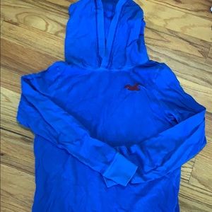 Hollister pullover tee